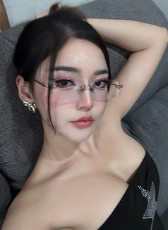 Gorgeous Elodie - escort in Hong Kong Photo 4 of 6