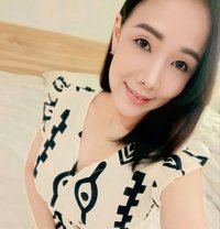Gorgeous 윤헤 real meet & cam show - escort in Pune