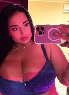 Gorgeous Sabrina - escort in Dubai Photo 3 of 14