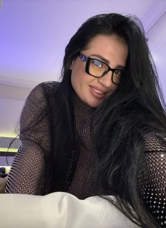 Gorgeous Sabrina - escort in Dubai Photo 6 of 16