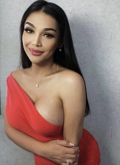 Gorgeous TOP/BOTTOM TS Pixie Branlee - Transsexual escort in Bangalore Photo 30 of 30