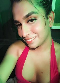 Gorgeous Trans Companion in Mumbai - Transsexual escort in Mumbai Photo 3 of 6