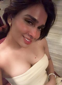 Gorgeous Trans Companion in Mumbai - Transsexual escort in Mumbai Photo 4 of 6