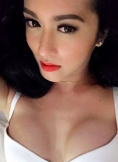 Gorgeous Versatile T.S Ms. Tracy Malone - Transsexual escort in Manila Photo 15 of 29