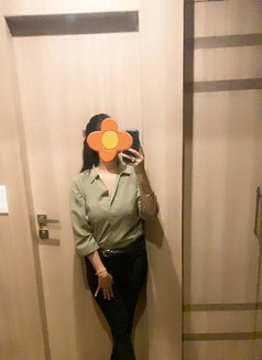 Gorgeous Vvip & Full Genuine Escort Serv - puta in Pune Photo 2 of 2