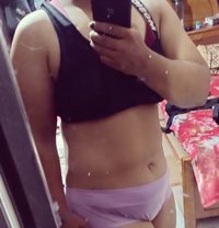 Gori Aanchal - escort in Bangalore Photo 1 of 10