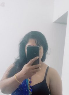 Gori Aanchal - escort in Bangalore Photo 9 of 10