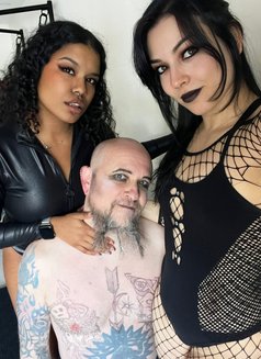 Goth Delilah - dominatrix in Dublin Photo 4 of 5