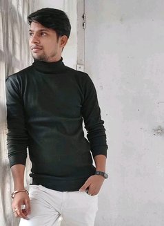 Gourav's Awwdose - Acompañantes masculino in New Delhi Photo 2 of 8