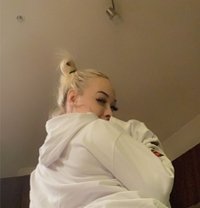 Grace - escort in Leeds