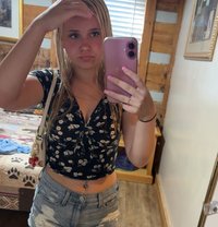 Grace - escort in Alexandria