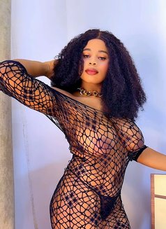 Grace - escort in Muscat Photo 1 of 3