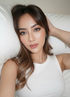 Grace - puta in Jakarta Photo 2 of 6