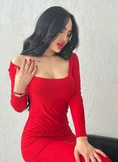 Grace - escort in Dubai Photo 6 of 10