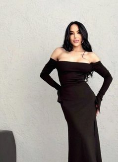 Grace - escort in Dubai Photo 9 of 10