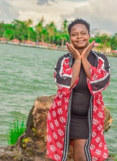 Grace - escort in Kisumu Photo 1 of 2