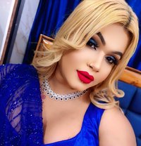“Grace of a Queen. Power of a Mistress.” - Acompañantes transexual in Kolkata Photo 2 of 30