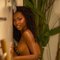 Grace - escort in Singapore Photo 3 of 9