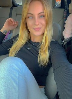 Grace - escort in Bangkok Photo 5 of 5