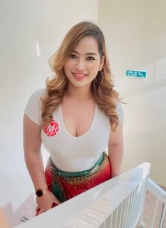 Malee - escort in Bangkok Photo 3 of 9