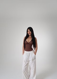 Grace - escort in Bangkok Photo 9 of 12