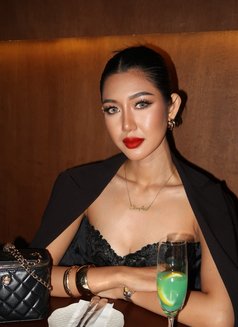 Grace - escort in Bangkok Photo 3 of 19