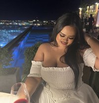 No fillers, no silicone, no surgery - escort in Khobar