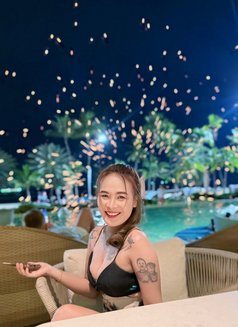 Grace - puta in Pattaya Photo 2 of 5