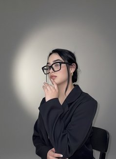 Grace Lopez - escort in Dubai Photo 3 of 10