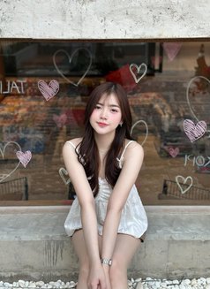 Gracee - escort in Bali Photo 3 of 5