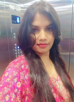 Grand Hotel - Male adult performer in New Delhi Photo 2 of 3