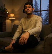 Grand Hotel - Male adult performer in New Delhi