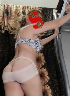 SEXY NAUGHTY FLIRTY MILF PERLA - dominatrix in Dubai Photo 1 of 9