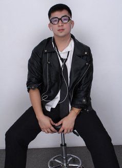 Gray Adiel - Male escort in Manila Photo 1 of 10