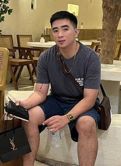 Gray Adiel - Male escort in Manila Photo 8 of 10