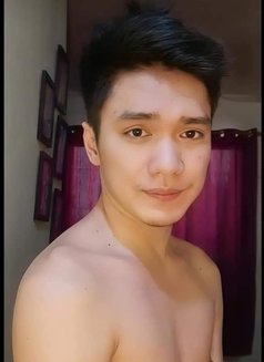 Gray - Male escort in Manila Photo 3 of 7