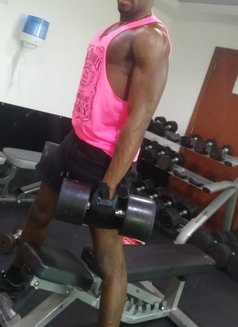 Greaty - Acompañantes masculino in Dubai Photo 3 of 5
