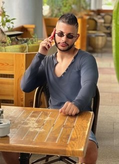 Greek boy visiting XL - Male escort in İstanbul Photo 5 of 5