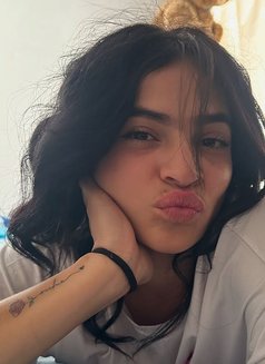 Greens Lizzy - escort in Muscat Photo 1 of 4