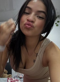 Greens Lizzy - escort in Muscat Photo 4 of 4