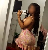 Grenadine - escort in Linz