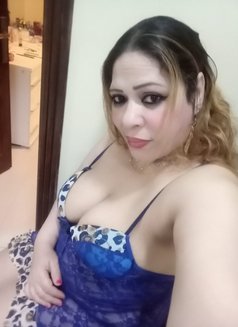 Grey - escort agency in Riyadh Photo 1 of 1