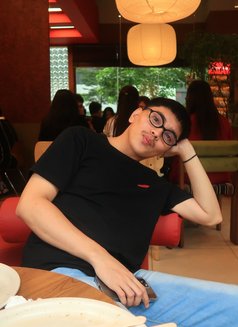 Aeri - Male escort in Bangkok Photo 4 of 7