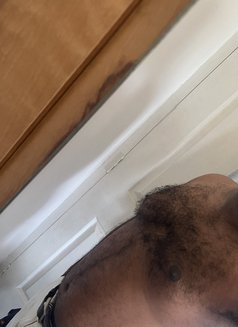 Grg D - Acompañantes masculino in Kochi Photo 1 of 2