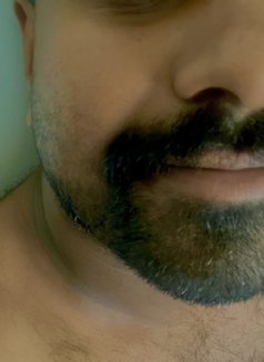 Grg D - Acompañantes masculino in Kochi Photo 2 of 2