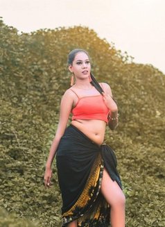 Grina - escort in Bangkok Photo 3 of 8