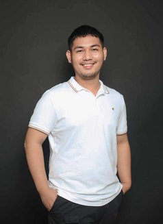 Grwn - Male escort in Manila Photo 1 of 5