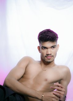 Guddu - Acompañantes masculino in Mumbai Photo 4 of 5