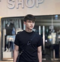 Guitar M - masseur in Phuket