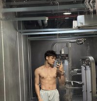 Guitar M - masseur in Phuket